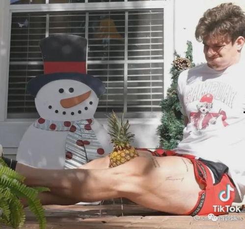 吃瓜网红头像男的图片,揭秘吃瓜网红男头像背后的魅力